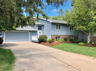 344 Knopp Valley Dr, Winona, MN 55987