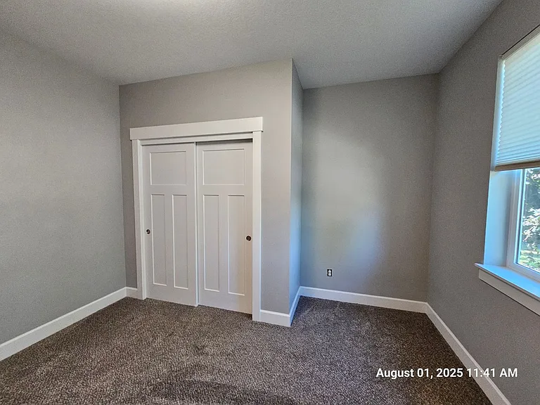 3530 NE Hembree St — Photo 10