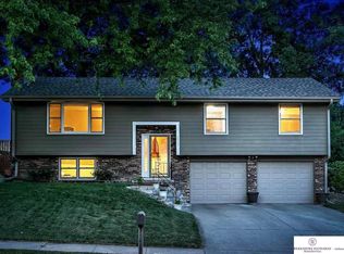 2913 N 200th Ave, Elkhorn, NE 68022