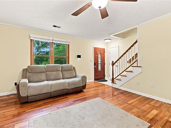 5th image of 11011 Harcum Rd