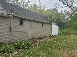 1458 Willard Ave, Rockford, IL 61101