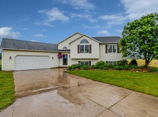 2775 Eckert Rd, Freeport, MI 49325