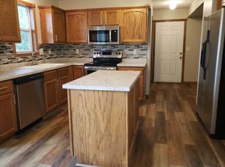 242 N Miles Ave, Valley Center, KS 67147