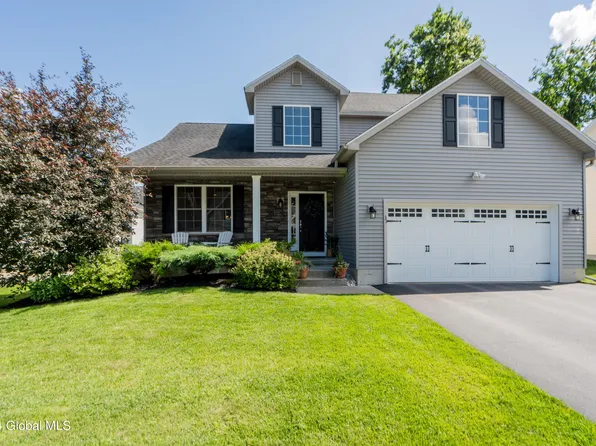 33 Sycamore Street, Ballston Lake, NY 12019