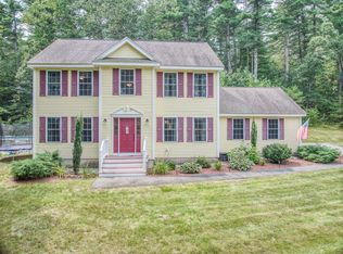 25 Ridge Rd, Nashua, NH 03063