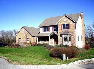 9N954 Heatherington Pl, Elgin, IL 60124