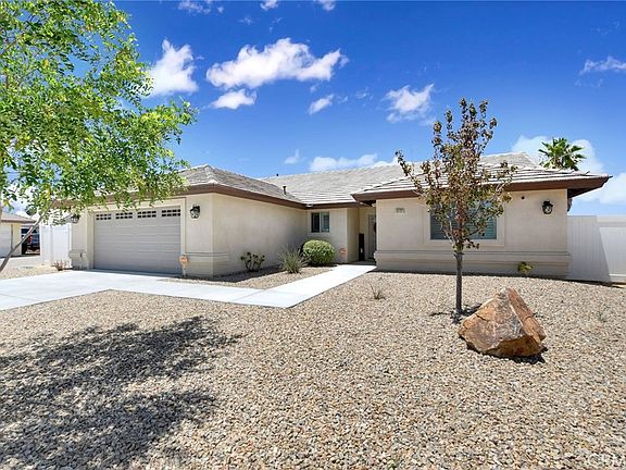3rd image of 13722 Greenwood Pl