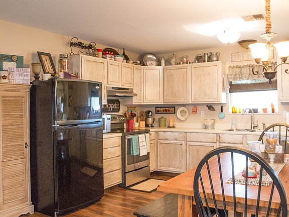 5th image of 825 N Fountainbleau Dr