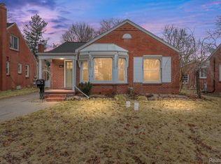 612 Huntington St, Mount Clemens, MI 48043