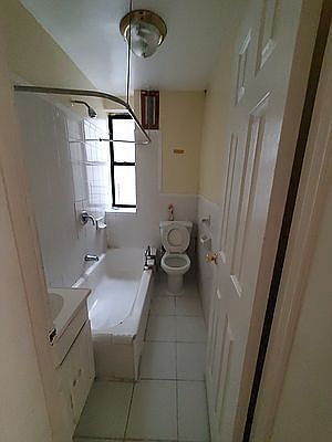 5th image of 3004 Heath Ave APT 25