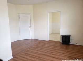 124 Arlington Ct APT 2, San Antonio, TX 78210