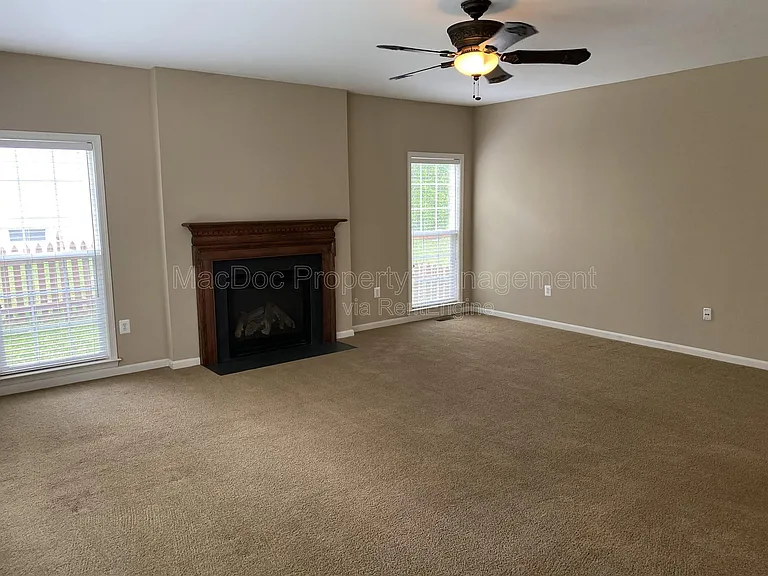 121 Riggs Rd — Photo 24