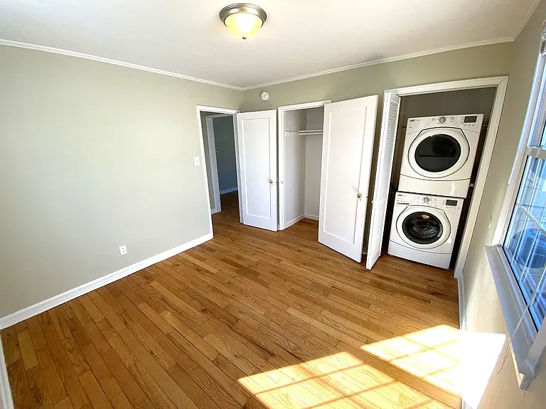 106 Margaret St #A — Photo 8