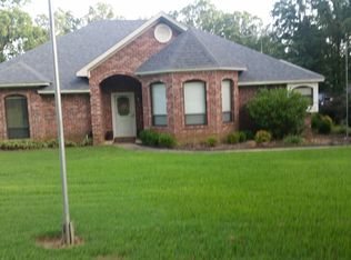 17 Hickory Oak Ln, Texarkana, TX 75501
