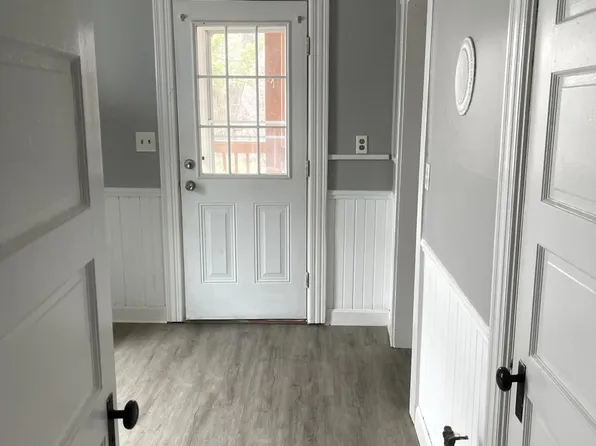 288 Conant St #2B, Manchester, NH 03102