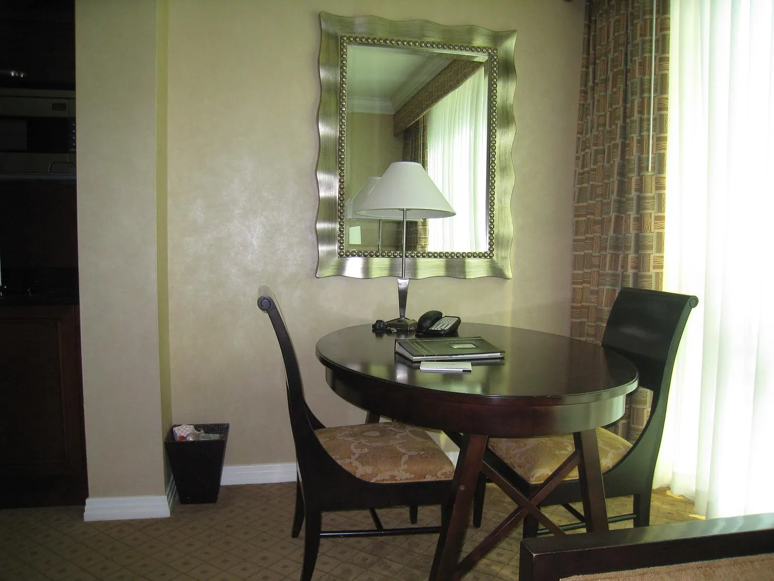 145 E Harmon Ave — Photo 1