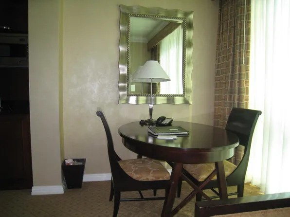 145 E Harmon Ave #5611, Las Vegas, NV 89109