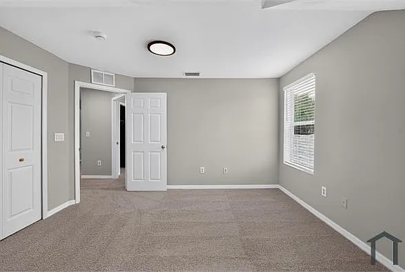 6641 Cambridge Park Dr — Photo 34