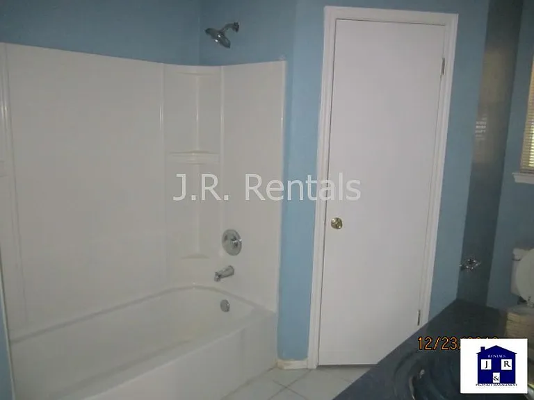 3615 Coral Bay Ln — Photo 25