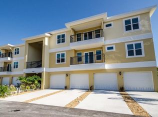 6395 Banyan Blvd APT 302, New Port Richey, FL 34652