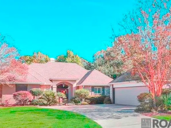 5741 Lake Shadow Dr, Baton Rouge, LA 70817