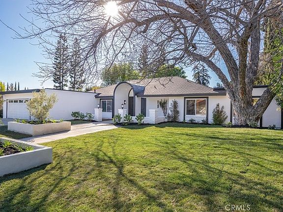 4th image of 9847 Bothwell Rd