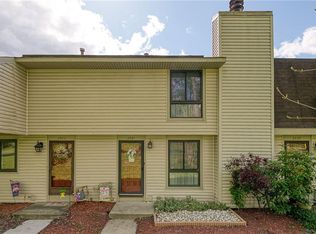 2541 Hunting Ridge Trl, Bridgeville, PA 15017