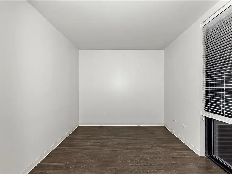 831 N Milwaukee Ave #501 — Photo 12