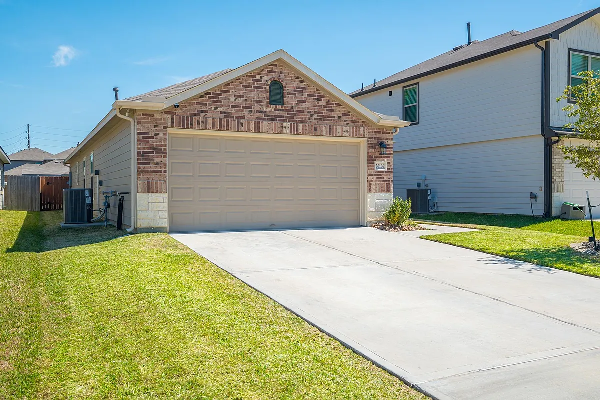 Building Photo - 26106 Halwell Manor Ln
