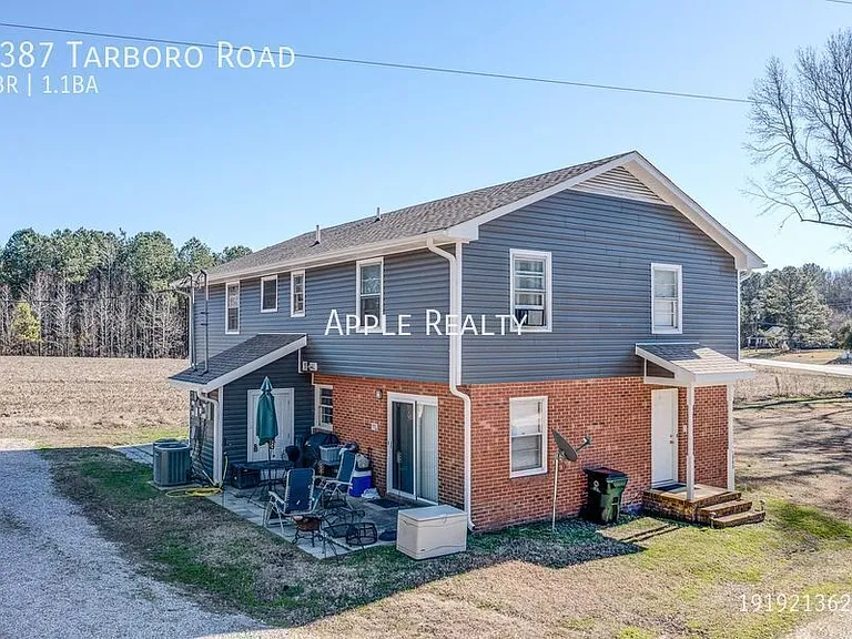 1387 Tarboro Rd — Photo 3
