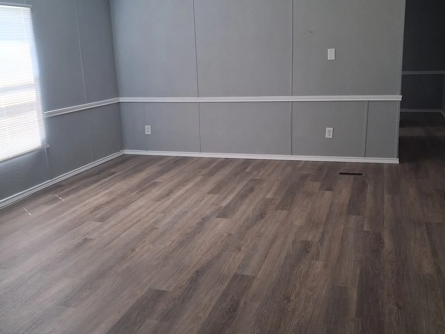 3 bed, 1150 sqft, $970 — Photo 3