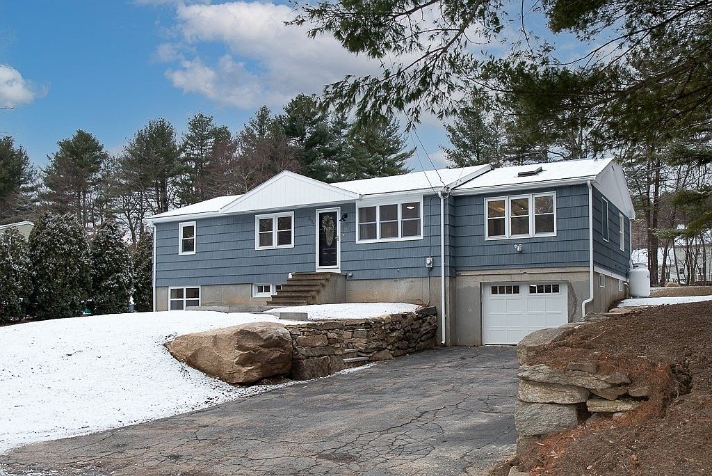 2029 Quaker St, Northbridge, MA 01534 Zillow