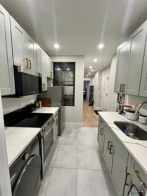 Rented by Mdays Realty | media 16