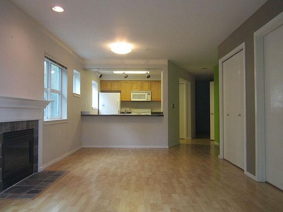 4th image of 12345 Roosevelt Way NE APT 205