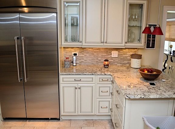 3rd image of 15514 Twin Lakes Dr