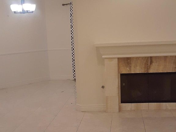 3rd image of 2025 S Beverly Glen Blvd APT 1C