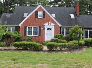 2213 Wildwood Rd, Chesapeake, VA 23323