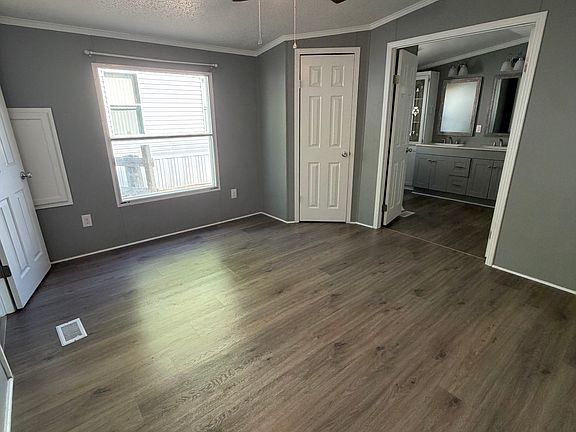 4th image of 4011 Westover Dr #4