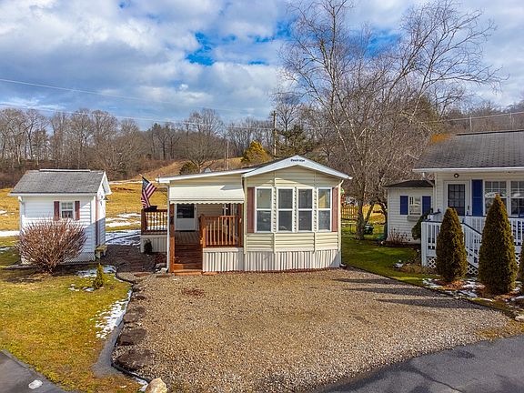 2nd image of 65 Summer Place Dr