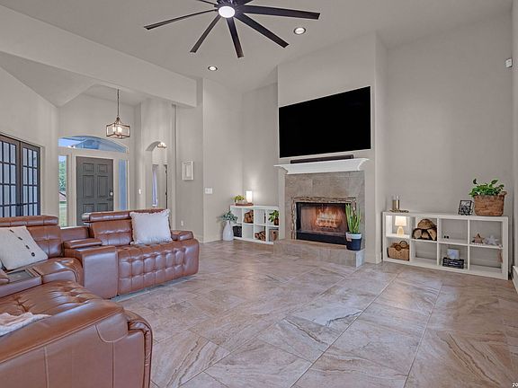 5th image of 277 TEXAS COUNTRY DR