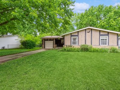 4514 Sussex Dr, McHenry, IL, 60050