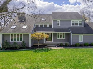 2B Squire Ct #B, Brookfield, CT 06804