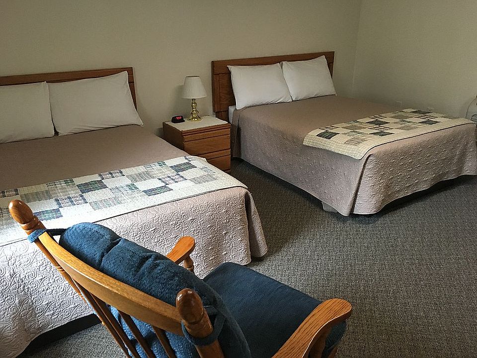 Motel Double Bedroom