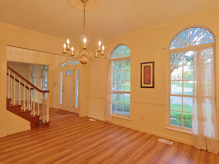 600 Arbor Glen Ct — Photo 7