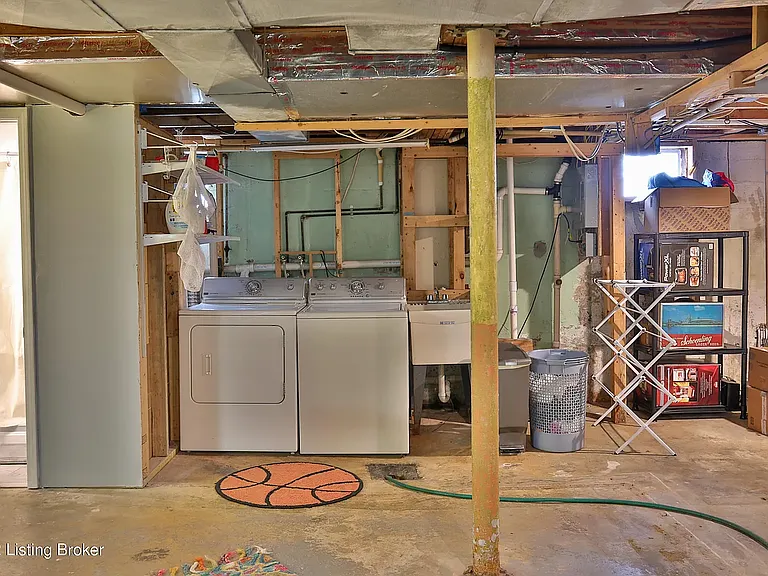 418 Marquette Dr — Photo 16