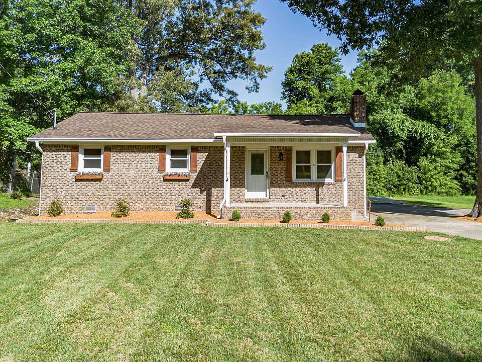 1st image of 400 Longview Dr