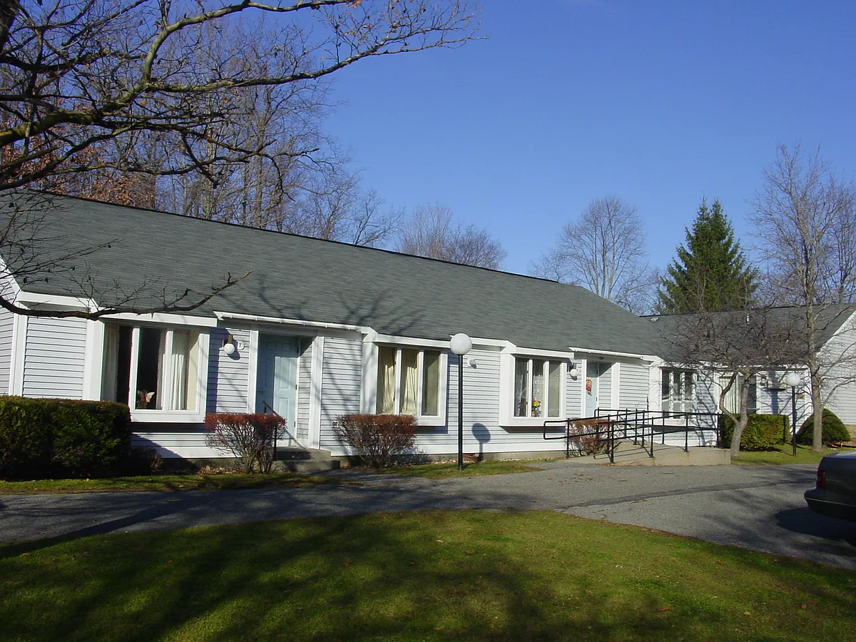 Building Photo - Village East