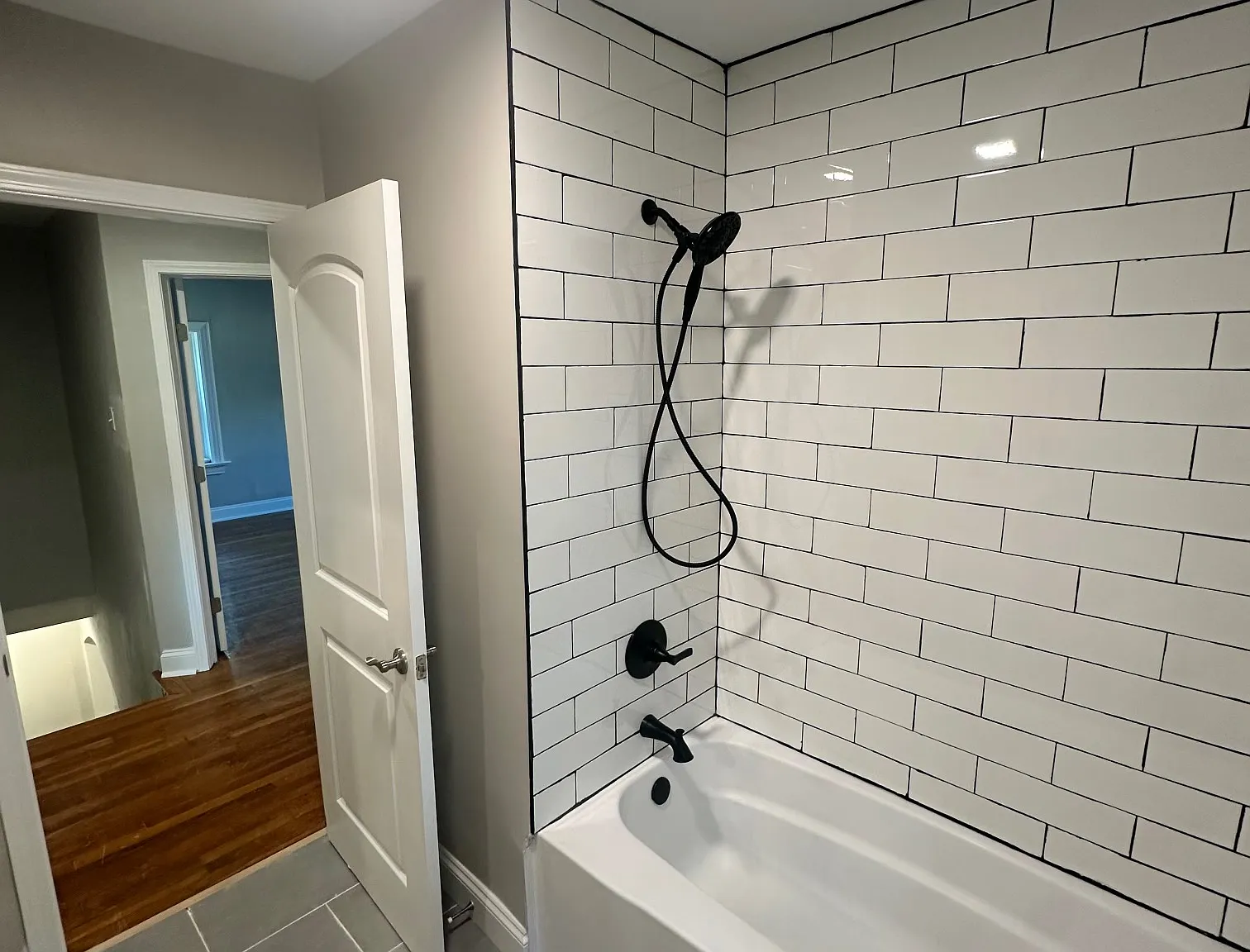 4 bed, 600 sqft, $2,100 — Photo 2