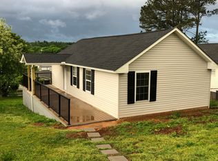 1011 1st Ave E, Lenoir City, TN 37771