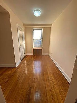 4th image of 67-67 Burns St #4